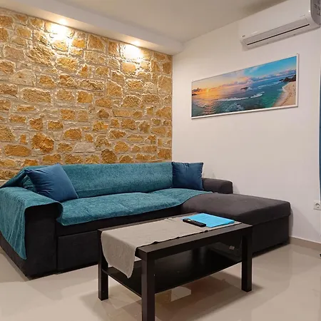 Διαμέρισμα Panos New *