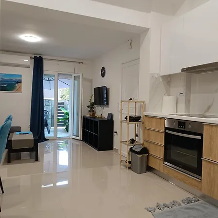 Panos New * 卡拉马塔